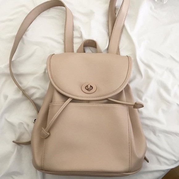 small backpack urban outfitters